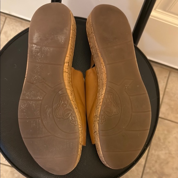 Born Light Brown Leather Sandals - Picture 5 of 5